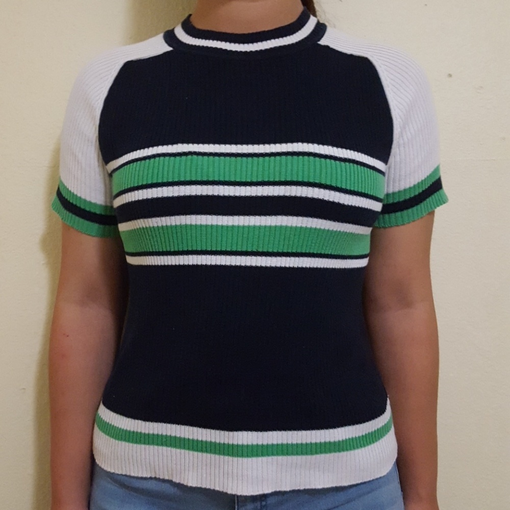 Top - Picture 3 of 4